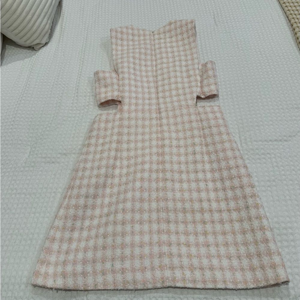 Sandro Pink and White Tweed Dress 6/38 - Picture 5 of 9